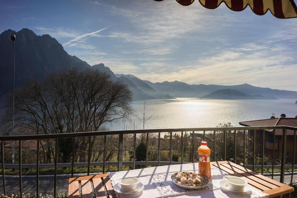 Luxurious Attic-Swimming Pool Villa Riva di Solto Kültér fotó